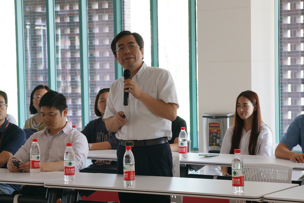16.浙江大学副校长、国际联合学院常务副院长应义斌回顾校区发展历程.JPG