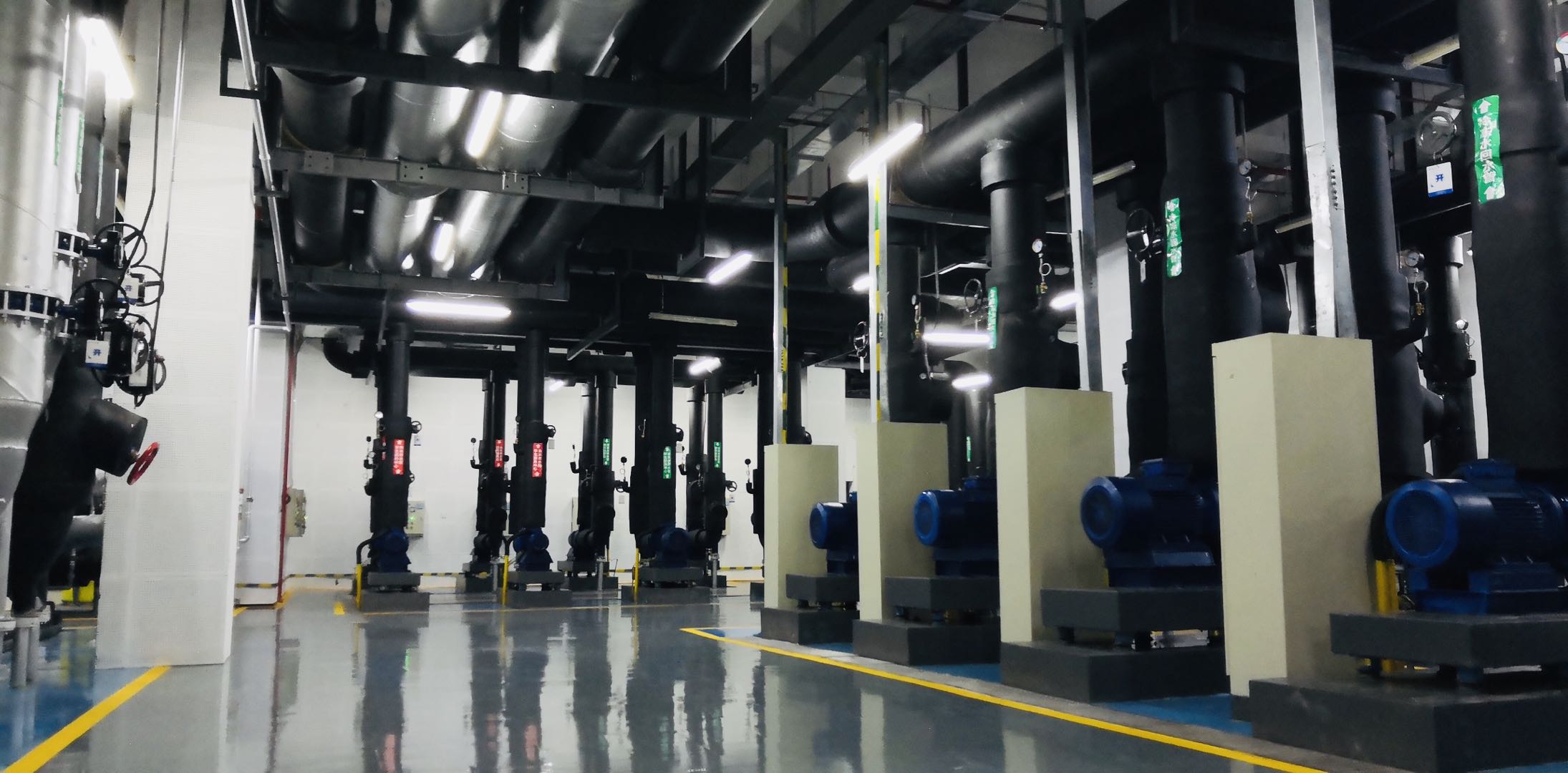 1573025135172046.jpg 机房.jpg